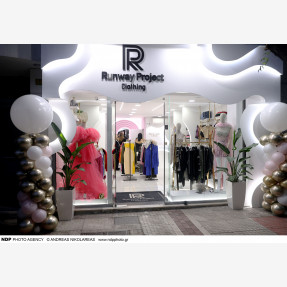 Λαμπερό Grand Opening για το νέο κατάστημα της premium boutique γυναικείας ένδυσης “Runway Project Clothing”!