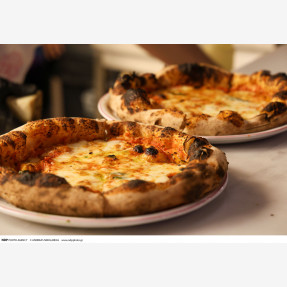 Βούλα-Etien Pizza Bar. 2 years anniversary party