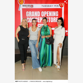 “Magic Box”  - more than a “Kiosk” : Λαμπερές παρουσίες στο Grand Opening της γνωστής αλυσίδας “Magic Box Concept Store” στο εμπορικό κέντρο “River West”!