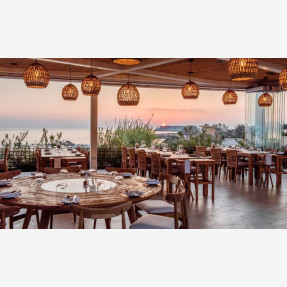 Ένα αξέχαστο closing weekend για τη Ζήνα Κουτσελίνη και την ομάδα της εκπομπής “Αλήθειες με τη Ζήνα” στο resort κόσμημα της Κύπρου “Cap St Georges Hotel & Resort”!