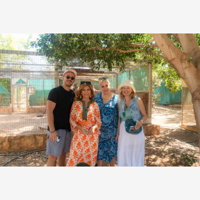 Ένα αξέχαστο closing weekend για τη Ζήνα Κουτσελίνη και την ομάδα της εκπομπής “Αλήθειες με τη Ζήνα” στο resort κόσμημα της Κύπρου “Cap St Georges Hotel & Resort”!