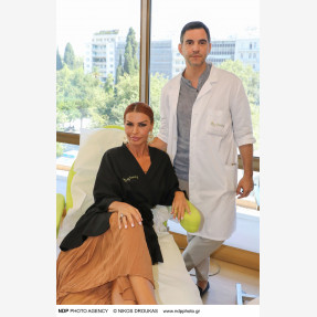 Το μυστικό της ομορφιάς αγαπημένων προσώπων της ελληνικής showbiz έχει το όνομα “Ez Beauty”, που έχει γίνει πλέον πόλος έλξης λάμψης και περιποίησης!