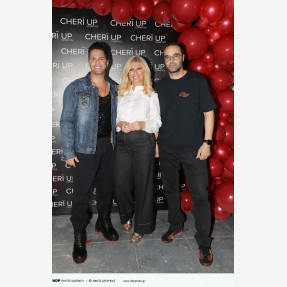 “CHERĪ UP” Cosmetics: 4 χρόνια ομορφιάς και καινοτομίας για το πιο girly beauty brand!