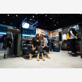 Λαμπερό Grand Opening για το νέο “Skechers Concept Store” στο “Kings Avenue Mall”, στην Πάφο.