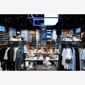 Λαμπερό Grand Opening για το νέο “Skechers Concept Store” στο “Kings Avenue Mall”, στην Πάφο.