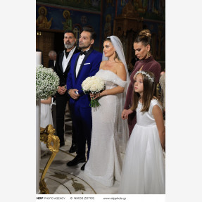 Λαμπερός γάμος για τον αγαπημένο τραγουδιστή Αλέξανδρο Νότα και την καλλονή σύζυγο του και γνωστή επιχειρηματία στον κλάδο του τουρισμού, Κωνσταντίνα Κόλλια στην Αθηναϊκή Ριβιέρα!