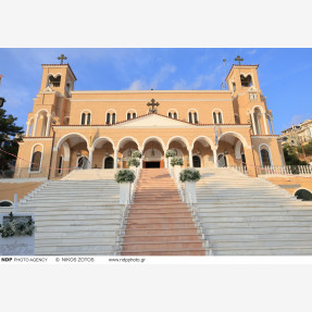 Λαμπερός γάμος για τον αγαπημένο τραγουδιστή Αλέξανδρο Νότα και την καλλονή σύζυγο του και γνωστή επιχειρηματία στον κλάδο του τουρισμού, Κωνσταντίνα Κόλλια στην Αθηναϊκή Ριβιέρα!