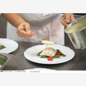 Εντυπωσιακό Opening Party για το ανανεωμένο restaurant-cabaret show “Parfait Athens”