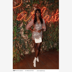 Εντυπωσιακό Opening Party για το ανανεωμένο restaurant-cabaret show “Parfait Athens”