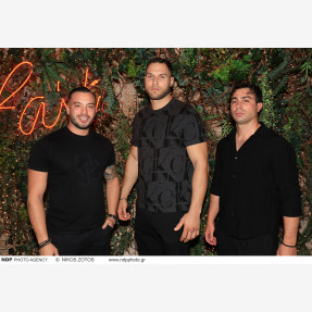 Εντυπωσιακό Opening Party για το ανανεωμένο restaurant-cabaret show “Parfait Athens”