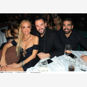 Εντυπωσιακό Opening Party για το ανανεωμένο restaurant-cabaret show “Parfait Athens”