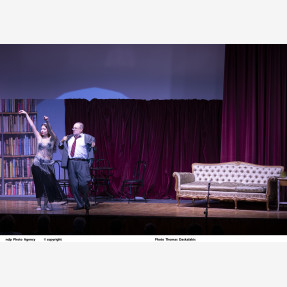 Αμφιθέατρο Πολεμικού Μουσείου-Ο Σύλλογος "Αγάπη & Φροντίδα" παρουσίασε τη θεατρική παράσταση "Ζητείται Ψεύτης" του Δημήτρη Ψαθά