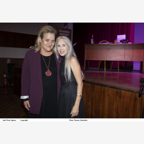 Αμφιθέατρο Πολεμικού Μουσείου-Ο Σύλλογος "Αγάπη & Φροντίδα" παρουσίασε τη θεατρική παράσταση "Ζητείται Ψεύτης" του Δημήτρη Ψαθά