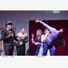 Αμφιθέατρο Πολεμικού Μουσείου-Ο Σύλλογος "Αγάπη & Φροντίδα" παρουσίασε τη θεατρική παράσταση "Ζητείται Ψεύτης" του Δημήτρη Ψαθά