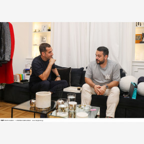 Ο Δρ. Δημήτρης Ζάμπογλου και ο κορυφαίος Έλληνας εκφραστής του “sur mesure” Δημήτρης Πέτρου ενώνουν τις δυνάμεις τους για μια συλλογή εμπνευσμένη από την ελληνική τέχνη!