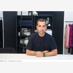 Ο Δρ. Δημήτρης Ζάμπογλου και ο κορυφαίος Έλληνας εκφραστής του “sur mesure” Δημήτρης Πέτρου ενώνουν τις δυνάμεις τους για μια συλλογή εμπνευσμένη από την ελληνική τέχνη!