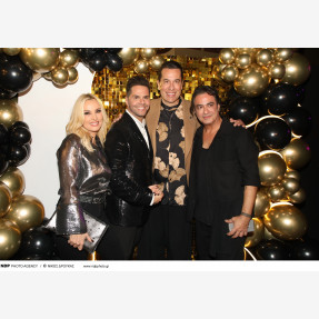 Ο μοναδικός Γιώργος Τσαλίκης γιόρτασε τα 50 του χρόνια στο “Πάρτυ της ζωής του” έχοντας στο πλευρό του οικογένεια και φίλους!