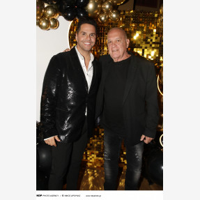 Ο μοναδικός Γιώργος Τσαλίκης γιόρτασε τα 50 του χρόνια στο “Πάρτυ της ζωής του” έχοντας στο πλευρό του οικογένεια και φίλους!