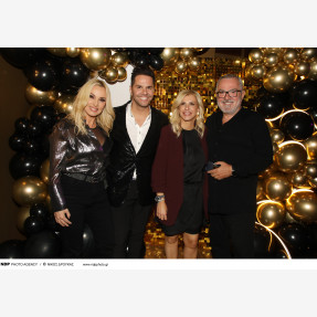 Ο μοναδικός Γιώργος Τσαλίκης γιόρτασε τα 50 του χρόνια στο “Πάρτυ της ζωής του” έχοντας στο πλευρό του οικογένεια και φίλους!