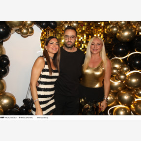 Ο μοναδικός Γιώργος Τσαλίκης γιόρτασε τα 50 του χρόνια στο “Πάρτυ της ζωής του” έχοντας στο πλευρό του οικογένεια και φίλους!