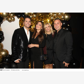 Ο μοναδικός Γιώργος Τσαλίκης γιόρτασε τα 50 του χρόνια στο “Πάρτυ της ζωής του” έχοντας στο πλευρό του οικογένεια και φίλους!