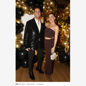 Ο μοναδικός Γιώργος Τσαλίκης γιόρτασε τα 50 του χρόνια στο “Πάρτυ της ζωής του” έχοντας στο πλευρό του οικογένεια και φίλους!