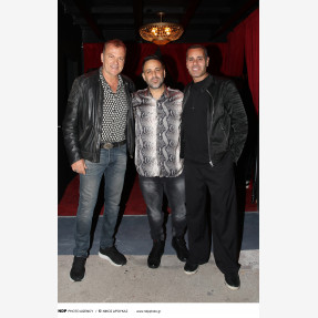 Ο Γιώργος Γιαννιάς «ετοιμάζει ταξίδι» στο απόλυτο «Simion» της διασκέδασης στον Πειραιά, πραγματοποιώντας μία sold out πρεμιέρα