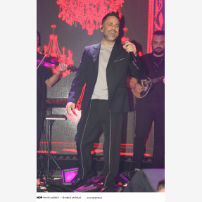 Ο Γιώργος Γιαννιάς «ετοιμάζει ταξίδι» στο απόλυτο «Simion» της διασκέδασης στον Πειραιά, πραγματοποιώντας μία sold out πρεμιέρα