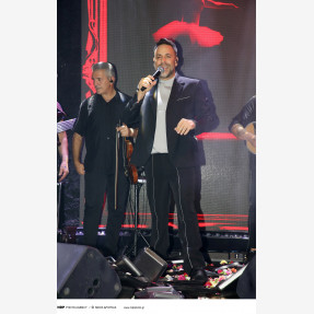 Ο Γιώργος Γιαννιάς «ετοιμάζει ταξίδι» στο απόλυτο «Simion» της διασκέδασης στον Πειραιά, πραγματοποιώντας μία sold out πρεμιέρα