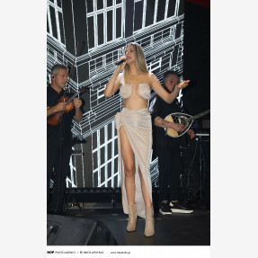 Ο Γιώργος Γιαννιάς «ετοιμάζει ταξίδι» στο απόλυτο «Simion» της διασκέδασης στον Πειραιά, πραγματοποιώντας μία sold out πρεμιέρα