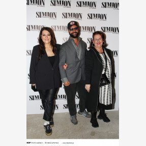 Ο Γιώργος Γιαννιάς «ετοιμάζει ταξίδι» στο απόλυτο «Simion» της διασκέδασης στον Πειραιά, πραγματοποιώντας μία sold out πρεμιέρα