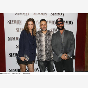 Ο Γιώργος Γιαννιάς «ετοιμάζει ταξίδι» στο απόλυτο «Simion» της διασκέδασης στον Πειραιά, πραγματοποιώντας μία sold out πρεμιέρα