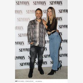 Ο Γιώργος Γιαννιάς «ετοιμάζει ταξίδι» στο απόλυτο «Simion» της διασκέδασης στον Πειραιά, πραγματοποιώντας μία sold out πρεμιέρα