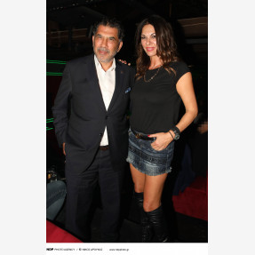 Ο Γιώργος Γιαννιάς «ετοιμάζει ταξίδι» στο απόλυτο «Simion» της διασκέδασης στον Πειραιά, πραγματοποιώντας μία sold out πρεμιέρα