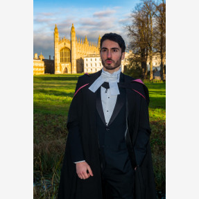 Διεθνής επιτυχία στο Ντουμπάι για τον Έλληνα δικηγόρο Γιάννη Πετρά, εκπρόσωπο της νέας γενιάς των “future global leaders”, που διακρίθηκε σε πρόγραμμα υπό την αιγίδα του Σεϊχη του Dubai, Mohammed bin Rashid Al Maktoum!