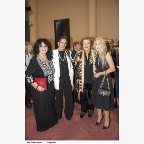 Τιμητικά Βραβεία του Συλλόγου Φίλων ΑμεΑ «ΑΓΑΠΗ ΚΑΙ ΦΡΟΝΤΙΔΑ» σε προσωπικότητες που στήριξαν το φιλανθρωπικό του έργο.