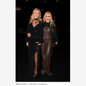 Ένα Glass Floor γηπέδου μετατράπηκε για πρώτη φορά σε Catwalk!  Μία πασαρέλα διεθνών προδιαγραφών στην Ελλάδα