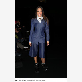 Ένα Glass Floor γηπέδου μετατράπηκε για πρώτη φορά σε Catwalk!  Μία πασαρέλα διεθνών προδιαγραφών στην Ελλάδα