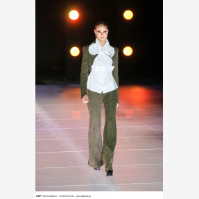 Ένα Glass Floor γηπέδου μετατράπηκε για πρώτη φορά σε Catwalk!  Μία πασαρέλα διεθνών προδιαγραφών στην Ελλάδα