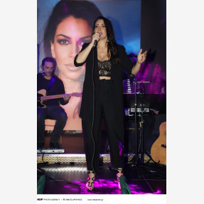 Η σπουδαία Γλυκερία “μέχρι να βρούμε ουρανό”… μας υποδέχεται στην "Οδός Λυσίου" κάθε Πέμπτη και Σάββατο, σε ένα πρόγραμμα που ενώνει γενιές!