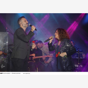 Η σπουδαία Γλυκερία “μέχρι να βρούμε ουρανό”… μας υποδέχεται στην "Οδός Λυσίου" κάθε Πέμπτη και Σάββατο, σε ένα πρόγραμμα που ενώνει γενιές!