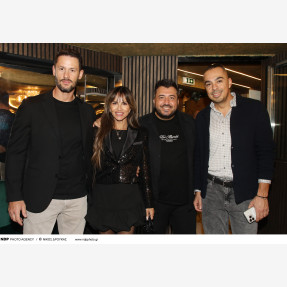 Η σπουδαία Γλυκερία “μέχρι να βρούμε ουρανό”… μας υποδέχεται στην "Οδός Λυσίου" κάθε Πέμπτη και Σάββατο, σε ένα πρόγραμμα που ενώνει γενιές!