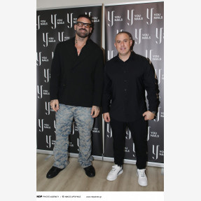 You Nails Nea Smirni: Πλήθος επωνύμων στα εγκαίνια του νέου beauty spot του Δημήτρη Αλεξάνδρου στα Νότια Προάστια!