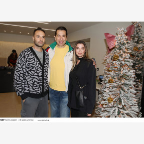 You Nails Nea Smirni: Πλήθος επωνύμων στα εγκαίνια του νέου beauty spot του Δημήτρη Αλεξάνδρου στα Νότια Προάστια!