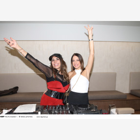 You Nails Nea Smirni: Πλήθος επωνύμων στα εγκαίνια του νέου beauty spot του Δημήτρη Αλεξάνδρου στα Νότια Προάστια!