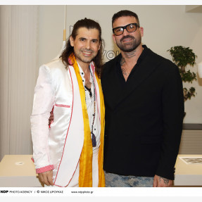 You Nails Nea Smirni: Πλήθος επωνύμων στα εγκαίνια του νέου beauty spot του Δημήτρη Αλεξάνδρου στα Νότια Προάστια!