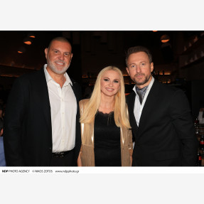 Εντυπωσιακό Grand Opening για το ολοκαίνουργιο music restaurant “Koukoutsi”, με ένα εκρηκτικό live από τον μοναδικό Κώστα Καραφώτη & τη Ματθαία Σπιταδάκη!