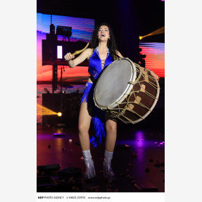 “Σάββατο Βράδυ” μας τραγουδάει ο Γιώργος Κακοσαίος, στο απόλυτο place-to-be της Αθηναϊκής νύχτας “Lux Stage Athens”, υποδέχοντας λαμπερές παρουσίες!