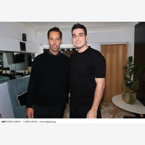 “Σάββατο Βράδυ” μας τραγουδάει ο Γιώργος Κακοσαίος, στο απόλυτο place-to-be της Αθηναϊκής νύχτας “Lux Stage Athens”, υποδέχοντας λαμπερές παρουσίες!