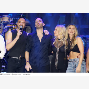 Λαμπερό Press Event για την πολυαγαπημένη Πέγκυ Ζήνα στη σκηνή του “Mezzo Athens Party Stage”, που επιστρέφει για τρίτη συνεχόμενη sold out σεζόν